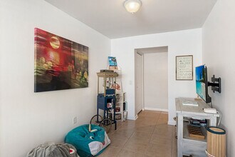 2543 Sunny Breeze Ave in Largo, FL - Building Photo - Building Photo