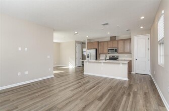 4302 Southern Vis Lp in St. Cloud, FL - Building Photo - Building Photo