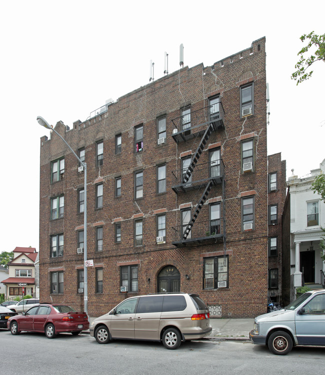 262-264 Dahill Rd in Brooklyn, NY - Building Photo - Building Photo