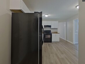 3959 Notre Dame Pass in West Columbia, SC - Building Photo - Building Photo