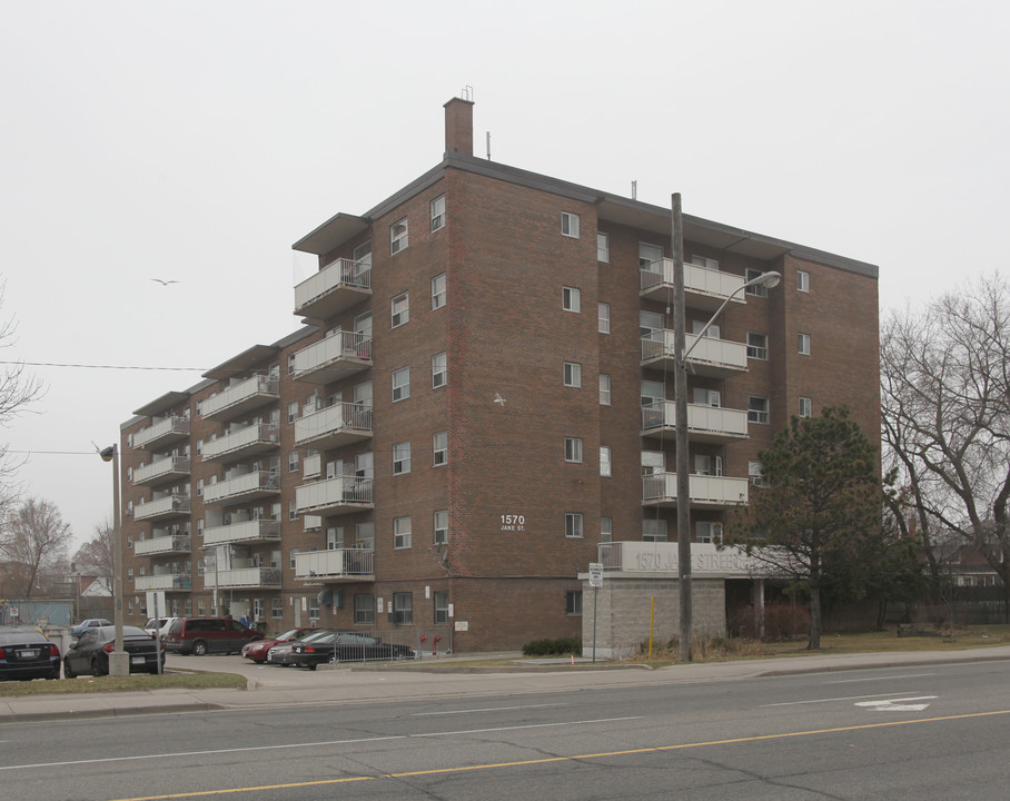 Jane John Best Apartments in Toronto, ON - Building Photo