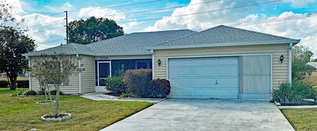 property at 1019 Penguin Pl