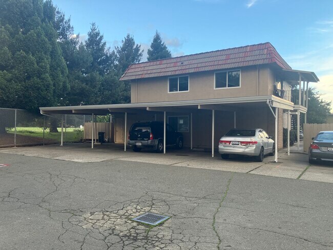 2467 Colina Ct in Napa, CA - Building Photo - Building Photo