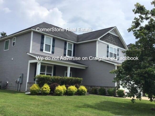 property at 440 Wood Point Dr