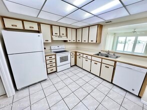 1750 Commodore Blvd in Cocoa Beach, FL - Building Photo - Building Photo