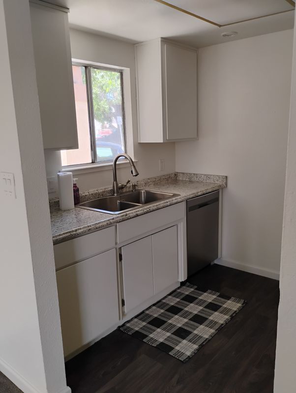 521 Laurel Ave in Modesto, CA - Building Photo - Building Photo