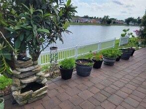 18798 Cloud Lake Cir in Boca Raton, FL - Building Photo - Building Photo