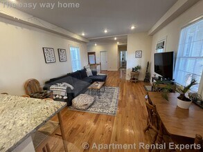 14 Flint St in Somerville, MA - Building Photo - Building Photo