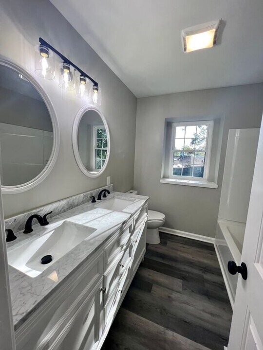 940 Adelphi Rd in Virginia Beach, VA - Building Photo