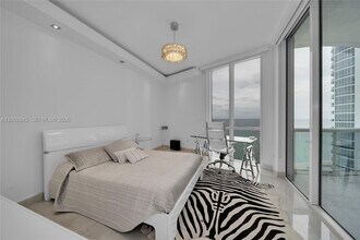16001 Collins Ave, Unit 1406 in Sunny Isles Beach, FL - Building Photo - Building Photo