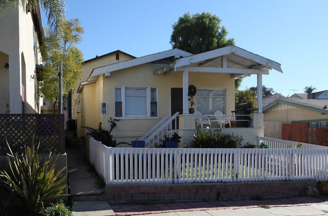 4257-4265 Cleveland Ave in San Diego, CA - Building Photo - Building Photo