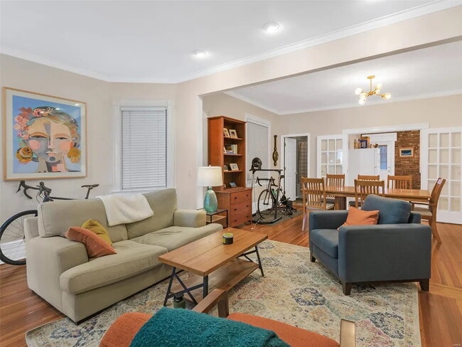 property at 411 N Newstead Ave