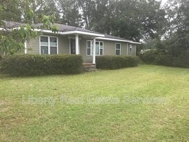 363 S McDonald St in Ludowici, GA - Building Photo