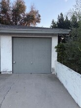 248 N Dalton Ave, Unit 3 in Azusa, CA - Building Photo - Building Photo