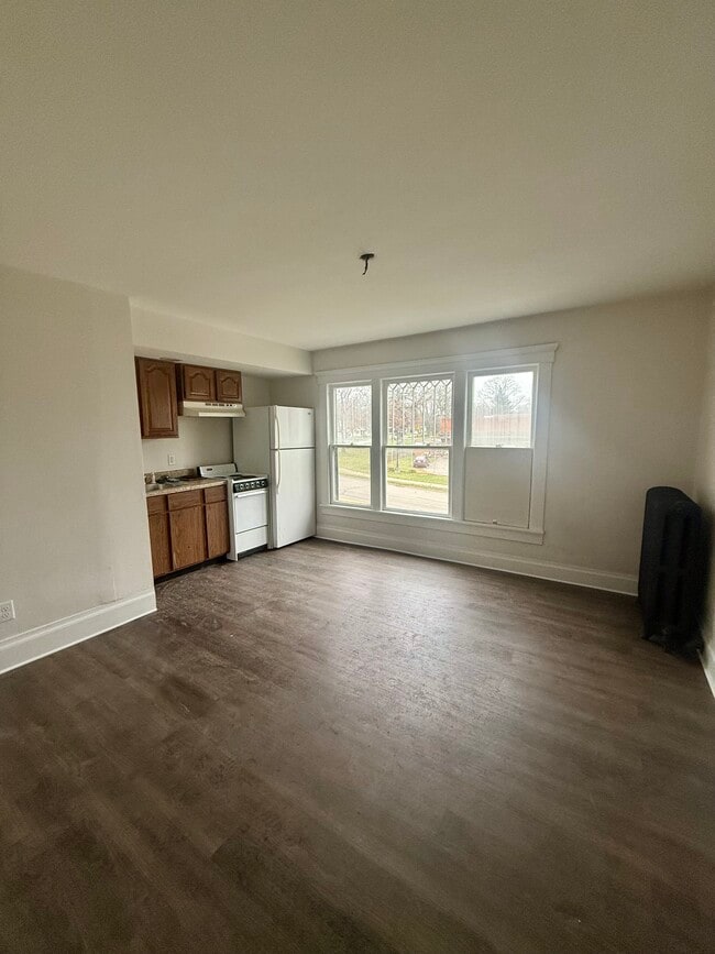 property at 809 Main St