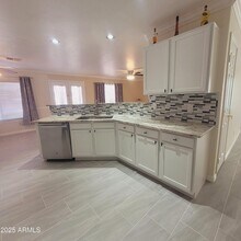 2210 E Paraiso Dr in Phoenix, AZ - Building Photo - Building Photo