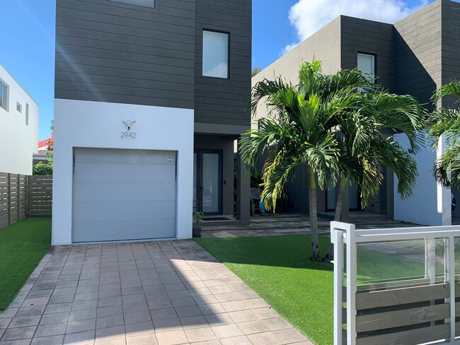 property at 2942 SW 27th Ter