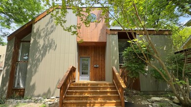 902 W 30th 1/2 St in Austin, TX - Building Photo - Building Photo