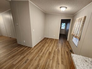 319 Rahm St in Salina, KS - Building Photo - Building Photo