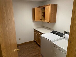 106 5th Ave S, Unit 2 in Cold Spring, MN - Foto de edificio - Building Photo