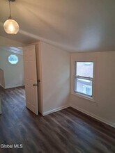 353 3rd St in Albany, NY - Foto de edificio - Building Photo