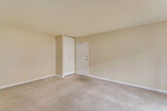 535 Burgoyne Rd in Charlottesville, VA - Building Photo - Building Photo