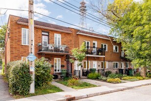 2040 D'oxford Av in Montréal, QC - Building Photo