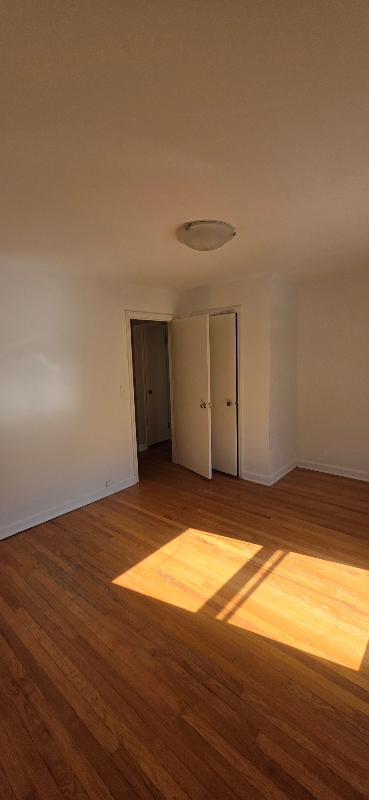 property at 826 E Henry Clay St