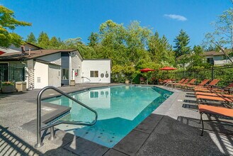 Laurels at Mill Creek in Mill Creek, WA - Building Photo - Building Photo