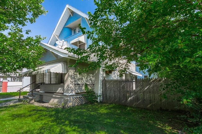 881 Beardsley St in Akron, OH - Building Photo - Building Photo