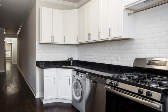 943 Judson Ave in Evanston, IL - Building Photo - Building Photo