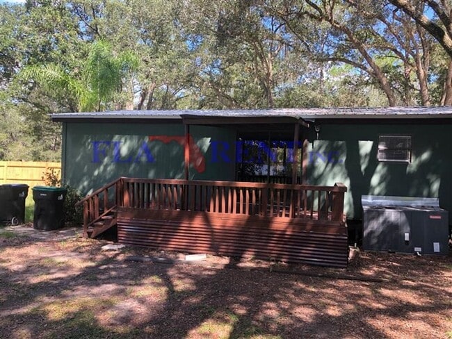 20250 E Colonial Dr in Christmas, FL - Building Photo - Building Photo