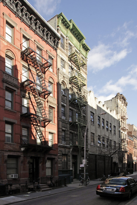 21 Leroy St in New York, NY - Foto de edificio