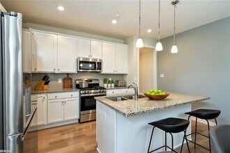 1431 REDOUBT Rd in Williamsburg, VA - Building Photo - Building Photo