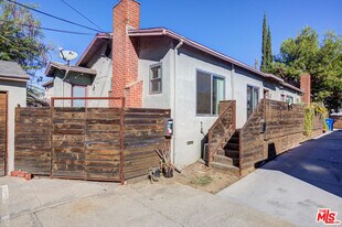 3216 Bellevue Ave in Los Angeles, CA - Building Photo