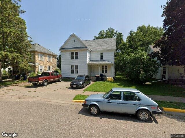 260 S Plum St in Ellsworth, WI - Building Photo - Building Photo