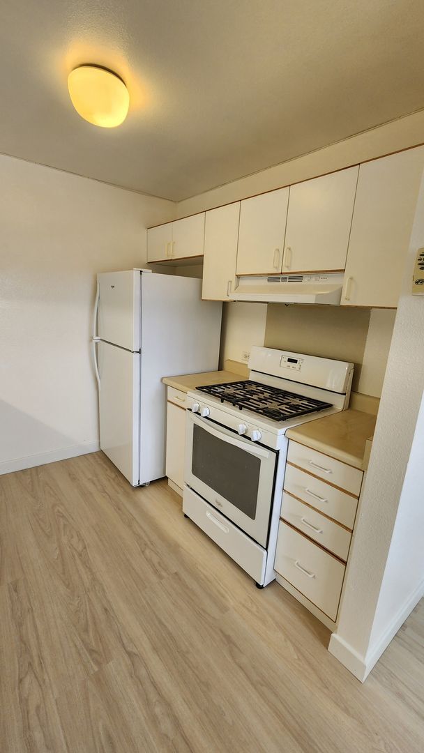 91-1062-1062 Makaaloa St in Ewa Beach, HI - Building Photo - Building Photo