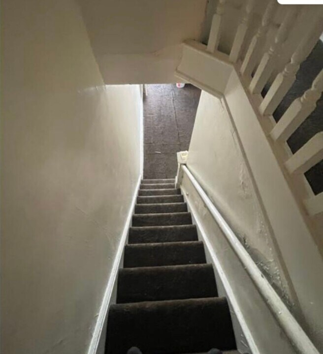 5618 Hazel Ave in Philadelphia, PA - Building Photo