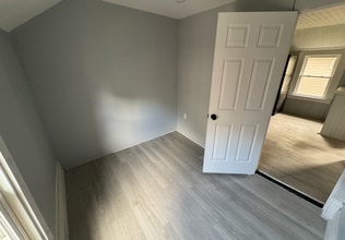 108 Helen St in Syracuse, NY - Building Photo - Building Photo