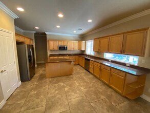 2650 Hourglass Dr in Henderson, NV - Building Photo - Building Photo