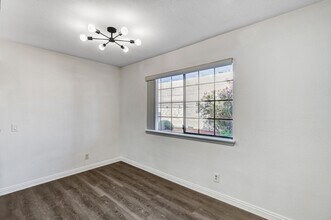 4150 Sanderling Cir in Las Vegas, NV - Building Photo - Building Photo