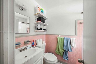 600 SW 10th St in Hallandale Beach, FL - Foto de edificio - Building Photo