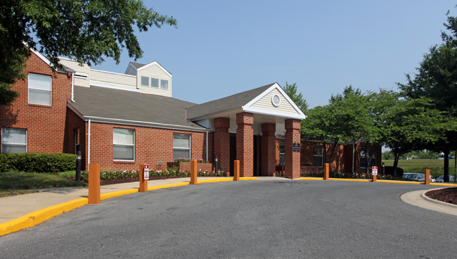 Rollingcrest Commons Senior Apartments, 62+ in Hyattsville, MD - Building Photo - Building Photo