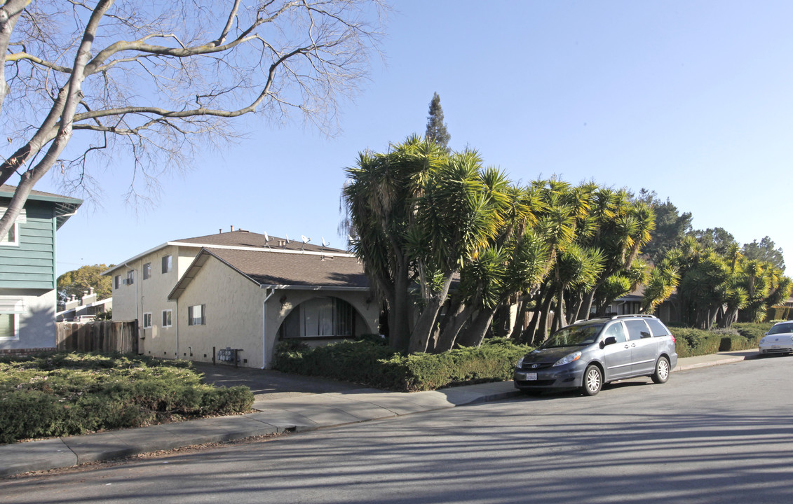 1267-1275 W Mckinley Ave in Sunnyvale, CA - Building Photo