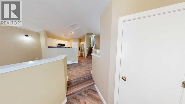 7418 A-7114 114 St in Grande Prairie, AB - Building Photo - Building Photo