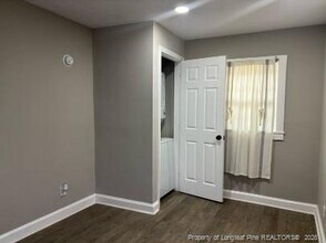 807 Branson St in Fayetteville, NC - Foto de edificio - Building Photo