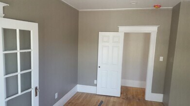 3314 6th Avenue, Unit 3314 2 DR- 1 BA in Sacramento, CA - Foto de edificio - Building Photo