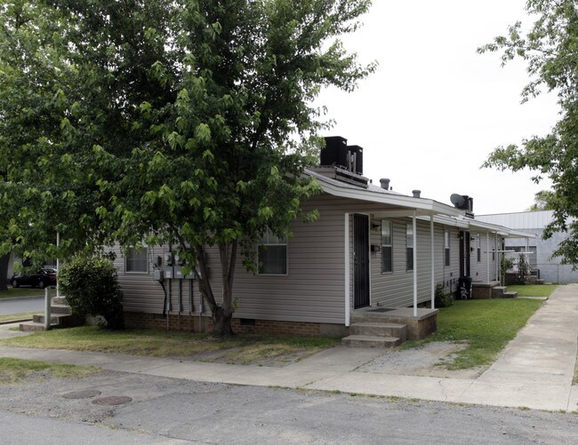 116 E 14th St in North Little Rock, AR - Foto de edificio - Building Photo