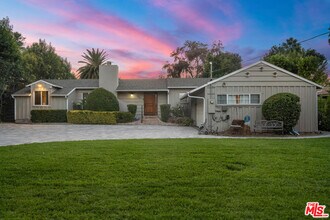 5659 Corbin Ave in Los Angeles, CA - Building Photo - Building Photo