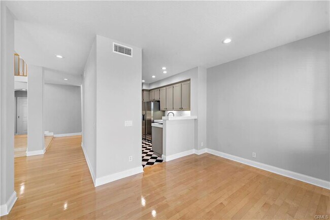 26426 Modena in Laguna Hills, CA - Building Photo - Building Photo